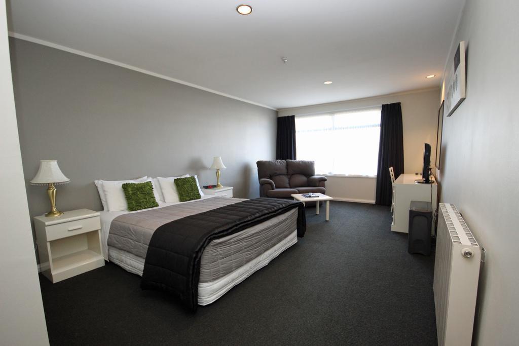 Champers Motor Inn โลเวอร์ฮัท ภายนอก รูปภาพ